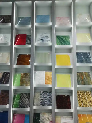 لوح أكريليك مصبوب مقاوم للأشعة فوق البنفسجية GB / T 7134 لوح أكريليك مصبوب ذو عرض مخصص قياسي للعرض