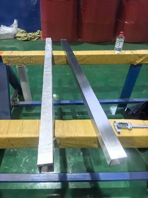 SHS RHS ASTM A500 أنابيب الفولاذ 100x100mm الوزن MS مربع أنابيب الفولاذ