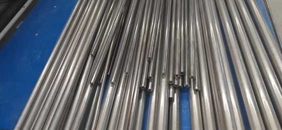 أنابيب فولاذية غير ملحومة ASME B36.19 2 