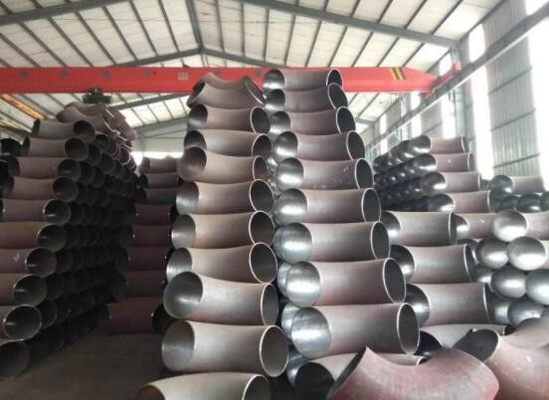 لحام تناكبي غير ملحوم 90 درجة طول نصف قطر الكوع ASTM C70600 12 ”SCH10