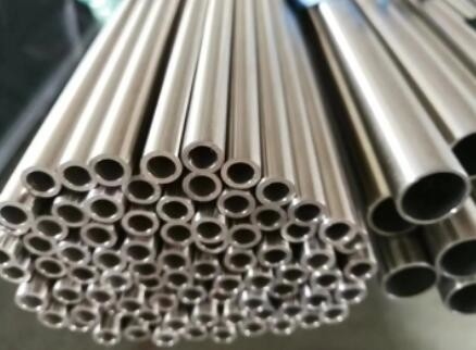 PIPE-S8-S40-A790 - أنابيب 8 بوصة ، SCH 40S سلس ، BE ، ASME B 36.19 A 790 UNS S31803