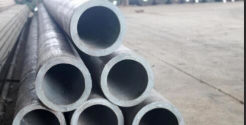 سبائك غير ملحومة ASTM / UNS N08800 أنابيب الصلب UNS S31803 القطر الخارجي 24 